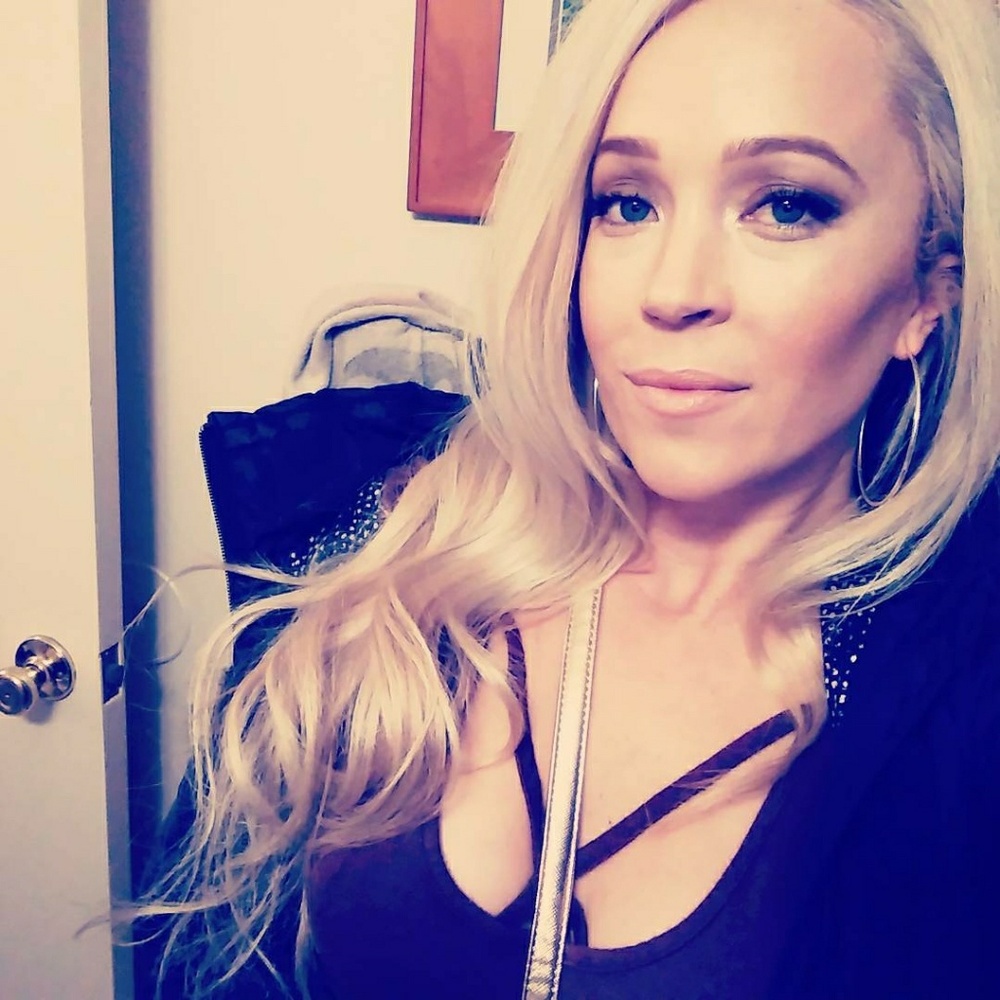 Meet your Posher, Katelyn